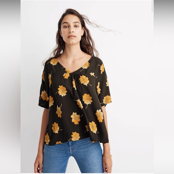 Madewell Rhyme Top in Fall Flowers in color Effie Floral Dried Olive Size Medium - Picture 1 of 13